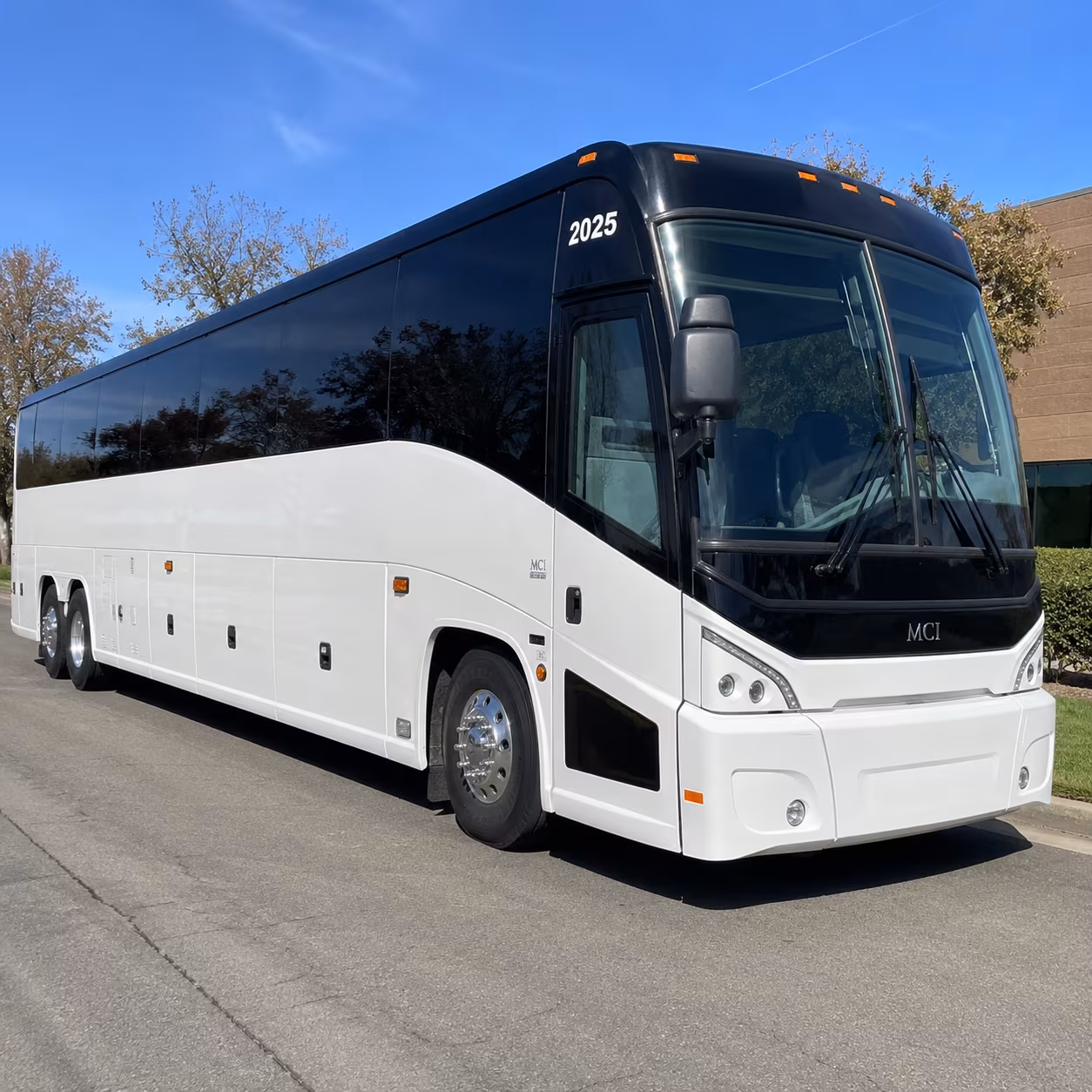 bus rentals to houston rockets games at toyota center